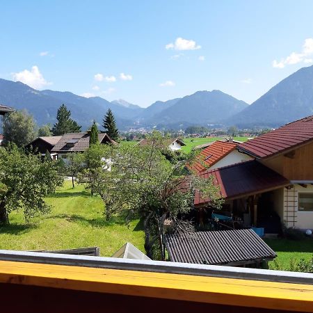 80 M2 Haushaelfte, 3 Zimmer, Parkplaetze, Bis 6 Pers Apartment Waengle Luaran gambar