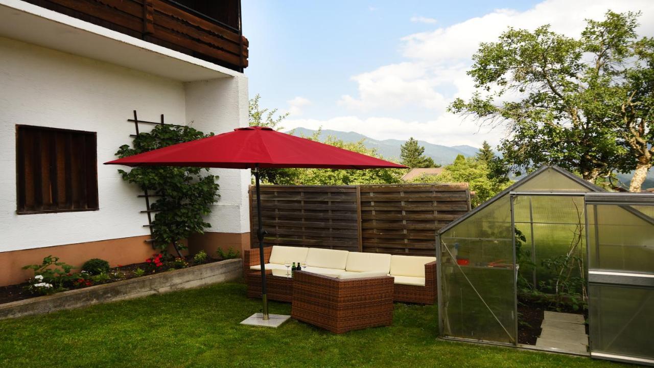 80 M2 Haushaelfte, 3 Zimmer, Parkplaetze, Bis 6 Pers Apartment Waengle Luaran gambar